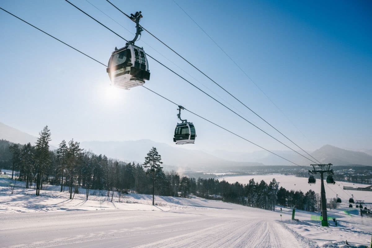 Канатные дороги RCG на курорте "Манжерок" (фото пресс-службы курорта "Манжерок")
